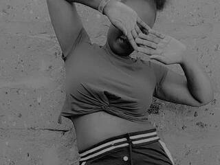 Erotik görüntülü sohbet Missbee1