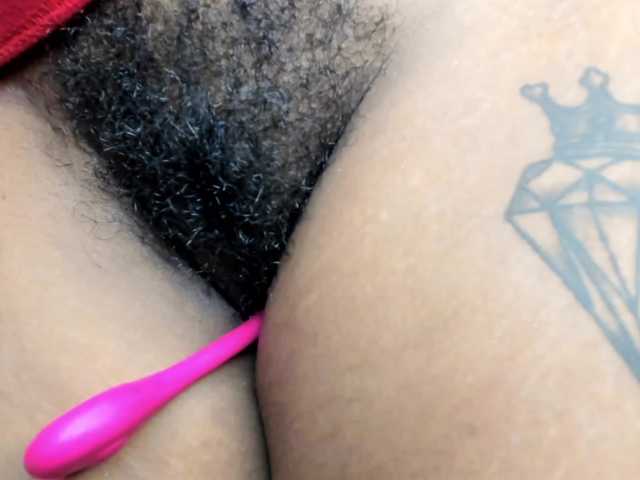 Fotoğraflar MissBlackCandy hairy#squirt #hairy #feet #bush #ebony