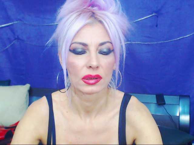 Yayın ekran görüntüleri HoneyLara