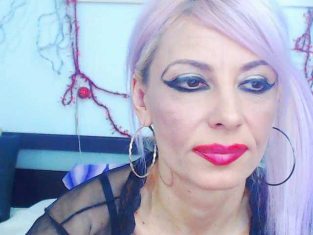 Yayın ekran görüntüleri HoneyLara
