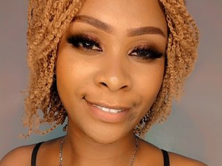 Erotik görüntülü sohbet SnackQueen