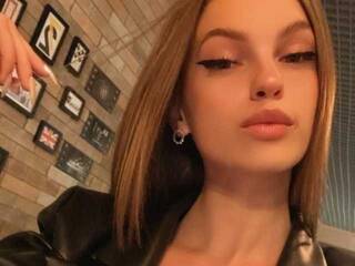 Erotik görüntülü sohbet MissSofiyka