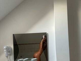 Erotik görüntülü sohbet mmdems568