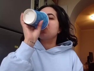 Erotik görüntülü sohbet Mmmmmya