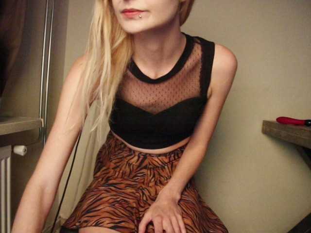 Fotoğraflar Modelicious PVT = OPEN! Let's have some fun! #skinny #blonde #slut #smalltits