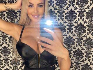 Erotik görüntülü sohbet modelstyalee