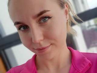 Erotik görüntülü sohbet Molliea