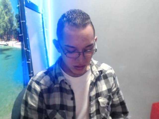 Yayın ekran görüntüleri MommysPervers