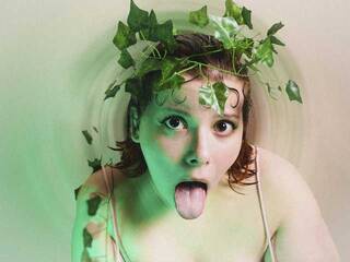 Erotik görüntülü sohbet MONAOFF