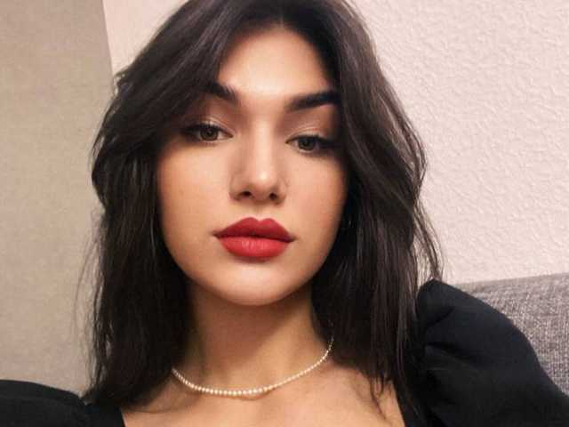 Profilin fotoğrafı monica-beluch
