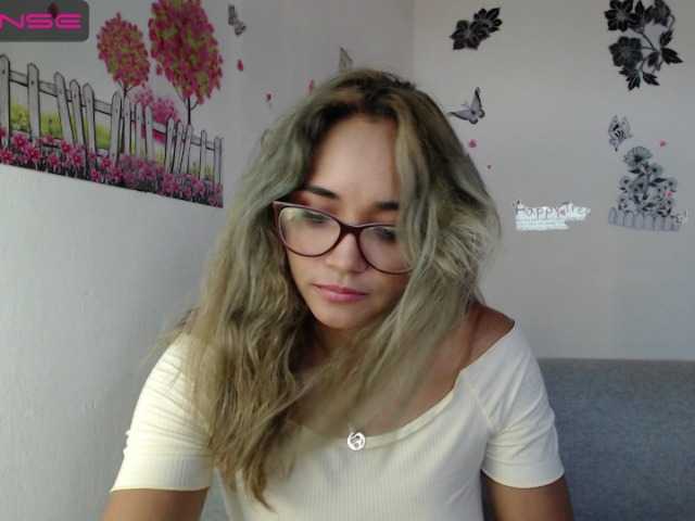 Yayın ekran görüntüleri monica-squirt