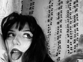 Erotik görüntülü sohbet Ms-Rose