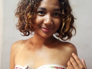 Erotik görüntülü sohbet Myahluna