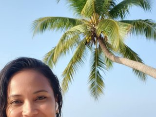 Erotik görüntülü sohbet emmannuele