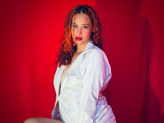 Erotik görüntülü sohbet NamiCurls