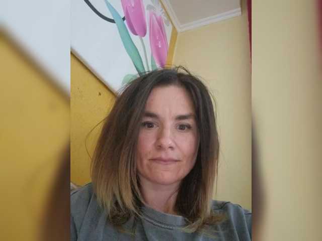 Yayın ekran görüntüleri Nanny-Lora