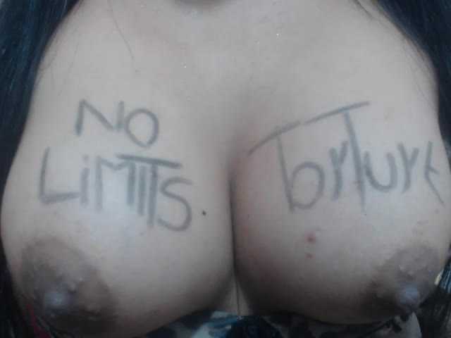 Fotoğraflar Nantix1 #squirt #cum #torture #deep Throat #double penetration #smoking #fetish #latina