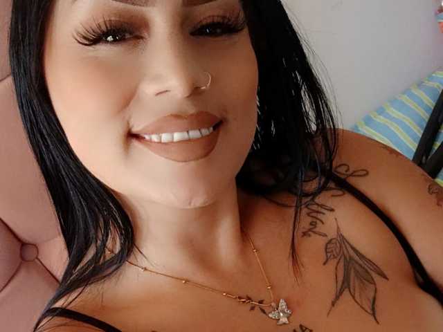 Profilin fotoğrafı Naomii-smith