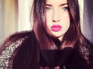 Erotik görüntülü sohbet naommi