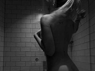 Erotik görüntülü sohbet Natallie