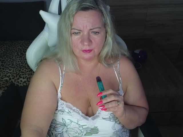 Fotoğraflar Natalli888 #mistress#humiliation#findom# bbw#smoking#cuckold#sissy##feet​Prepare ​your ​hard ​earned ​money!!!!!! I do not accept PM requests unless they are tipped for according to the tip menu.