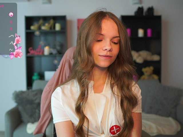 Fotoğraflar NatashaMalko Target: Strip to naked show @total @remain @sofar If you want to talk with somebody I'm here to make your day better #teen #shy #smalltits #18 #lush