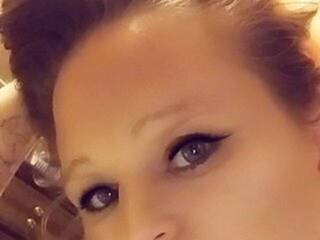 Erotik görüntülü sohbet NaughtiNavi