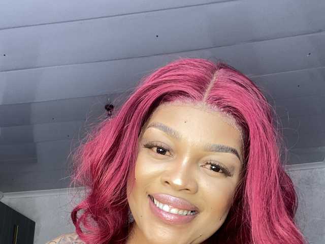 Profilin fotoğrafı Naughty-Mel