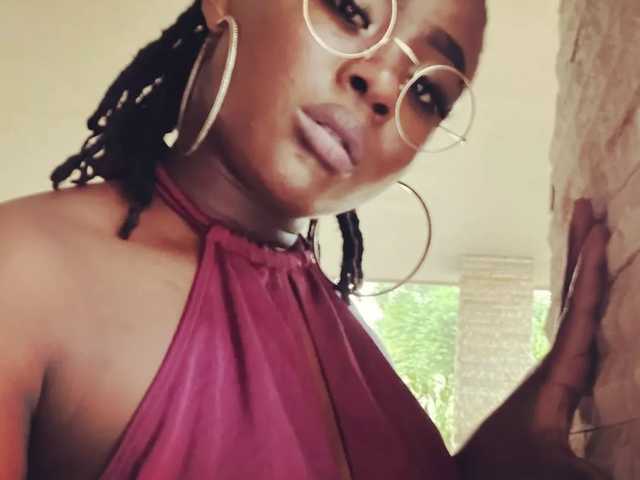 Profilin fotoğrafı Naughtyblackdollx