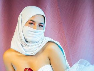 Erotik görüntülü sohbet Nayla-samira