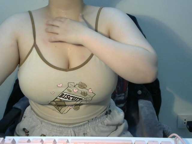 Fotoğraflar newsunrayss 88 flash boobs,50token flash ass,100flash pussy,99 give me rores,130 blowjob,150 titsfuck,300 naked,999cumshow,1111squirt show,2345 help me a day offfGoal;1000tks cum show