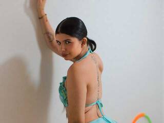 Erotik görüntülü sohbet Nicolane-Palmer1