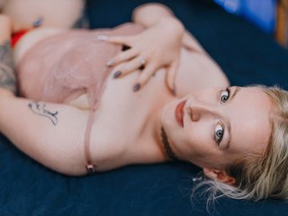 Erotik görüntülü sohbet Nicole-Aniston