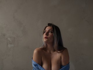 Erotik görüntülü sohbet Nicole-boobs