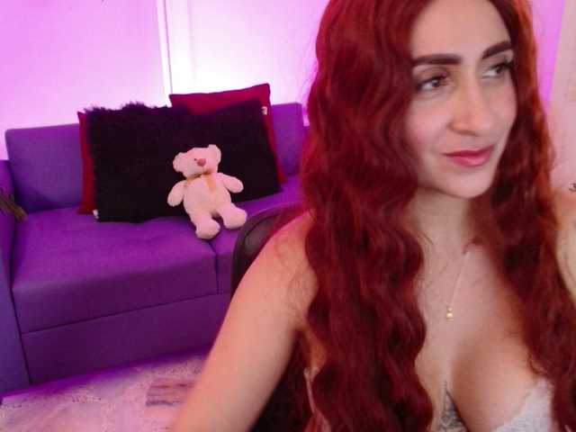 Fotoğraflar nicole-saenz Tits out 199 @remain #bigtits #bigclit #pvt dont forget to follow me guys