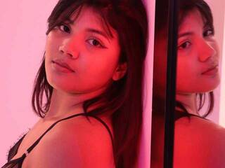 Erotik görüntülü sohbet NicoleHills