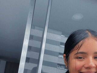 Erotik görüntülü sohbet NicolHoney