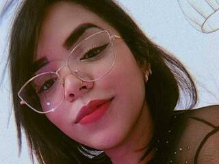 Erotik görüntülü sohbet nicolle-8