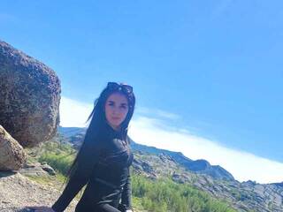 Erotik görüntülü sohbet Nika-Marrkinson