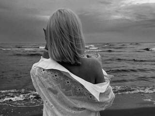 Erotik görüntülü sohbet NIKI29000