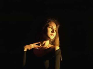 Erotik görüntülü sohbet Niktoria-Shy