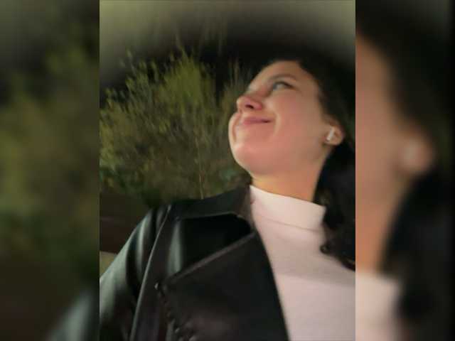 Yayın ekran görüntüleri Ninaazucar