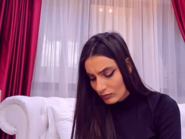 Yayın ekran görüntüleri NinaCrystal