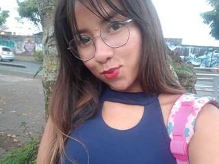 Erotik görüntülü sohbet Nini-23