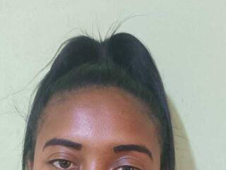 Erotik görüntülü sohbet Nisaina