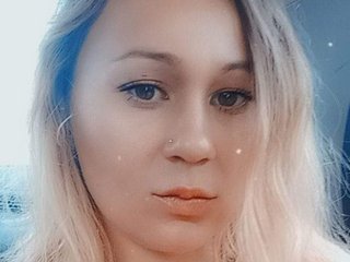 Erotik görüntülü sohbet NormaHall