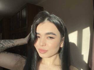 Erotik görüntülü sohbet Nozzzasa