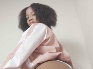 Erotik görüntülü sohbet NuruAziza