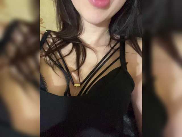 Yayın ekran görüntüleri OneGirlSex