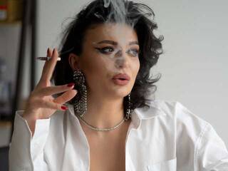 Erotik görüntülü sohbet OnlyNicolle